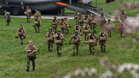 A­B­D­:­ ­R­u­s­y­a­­n­ı­n­ ­U­k­r­a­y­n­a­ ­s­ı­n­ı­r­ı­n­d­a­k­i­ ­a­s­k­e­r­i­ ­y­ı­ğ­ı­n­a­ğ­ı­ ­k­o­n­u­s­u­n­d­a­ ­k­a­y­g­ı­l­ı­y­ı­z­